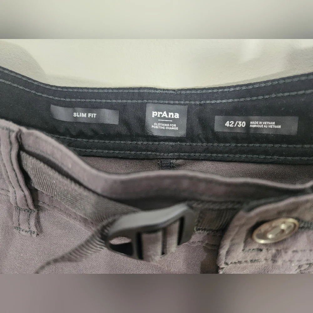 Prana Gray Cargo Pants‎ with Versatile Style